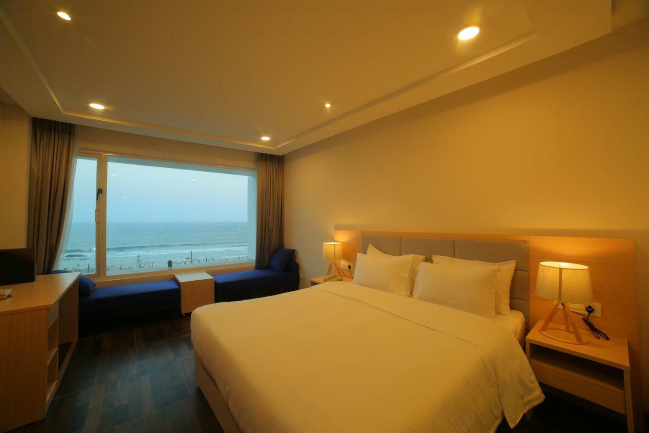 Bay View Hotel Vizag Visakhapatnam Eksteriør billede